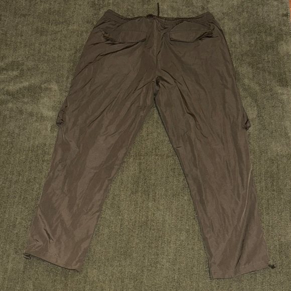 Men's Olive Cargo Pants - Picture 9 of 9